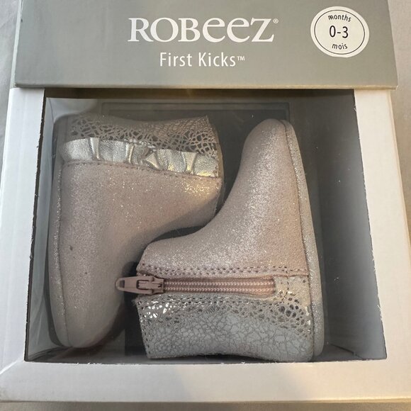 Robeez  Madison First Kicks, Pink Leather Bootie   0-3 Months    NEW IN BOX - Picture 2 of 5